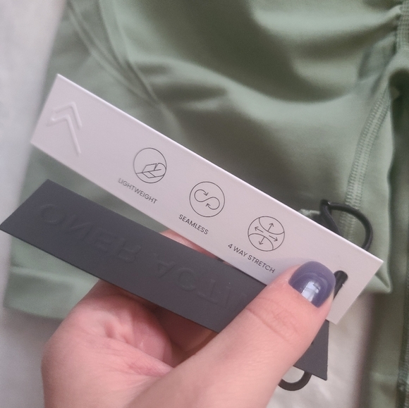 Oner active NWT sage green short - Picture 8 of 9